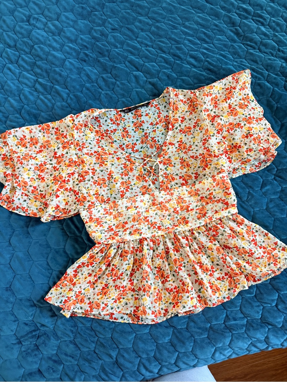 Zara Small S Floral Ruffle Peplum Top - White, Orange Flutter Sleeve Summer